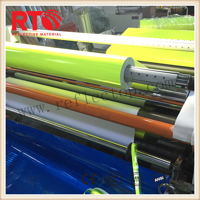 Prismatic reflective sheets for eco solvent printing